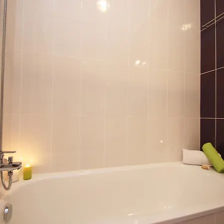 شقة In With Shared Pool البوفيرا
