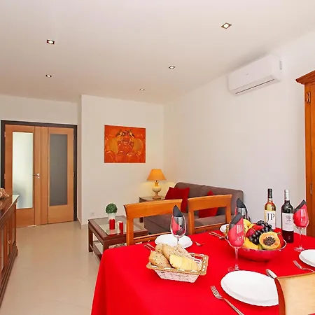 Apartment In With Shared Pool Albufeira