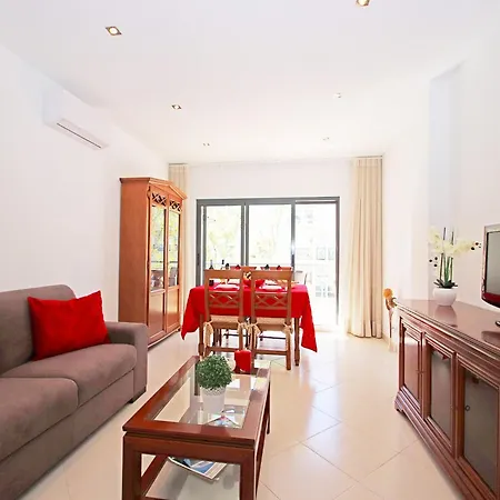 Lejlighed In With Shared Pool Albufeira